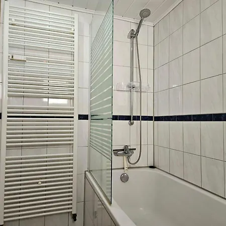 Apartment App-o1-2-3-personen-23km-bis-frankfurt-nord